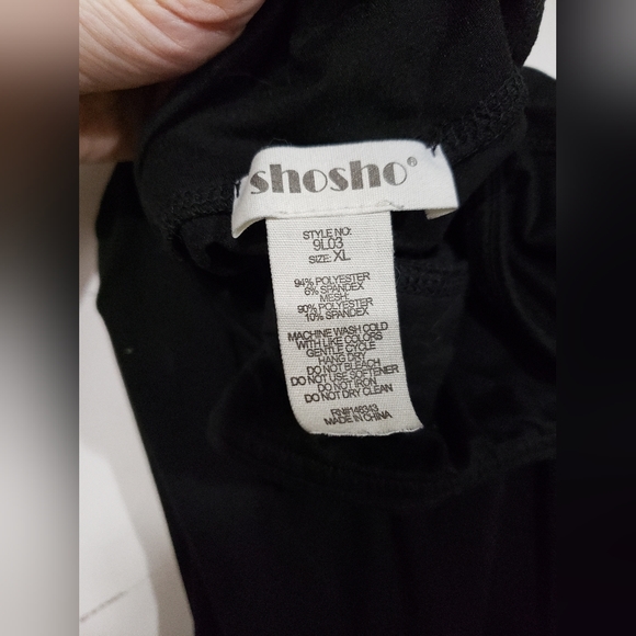 Black cut out leggings with mesh. XL - Picture 3 of 3